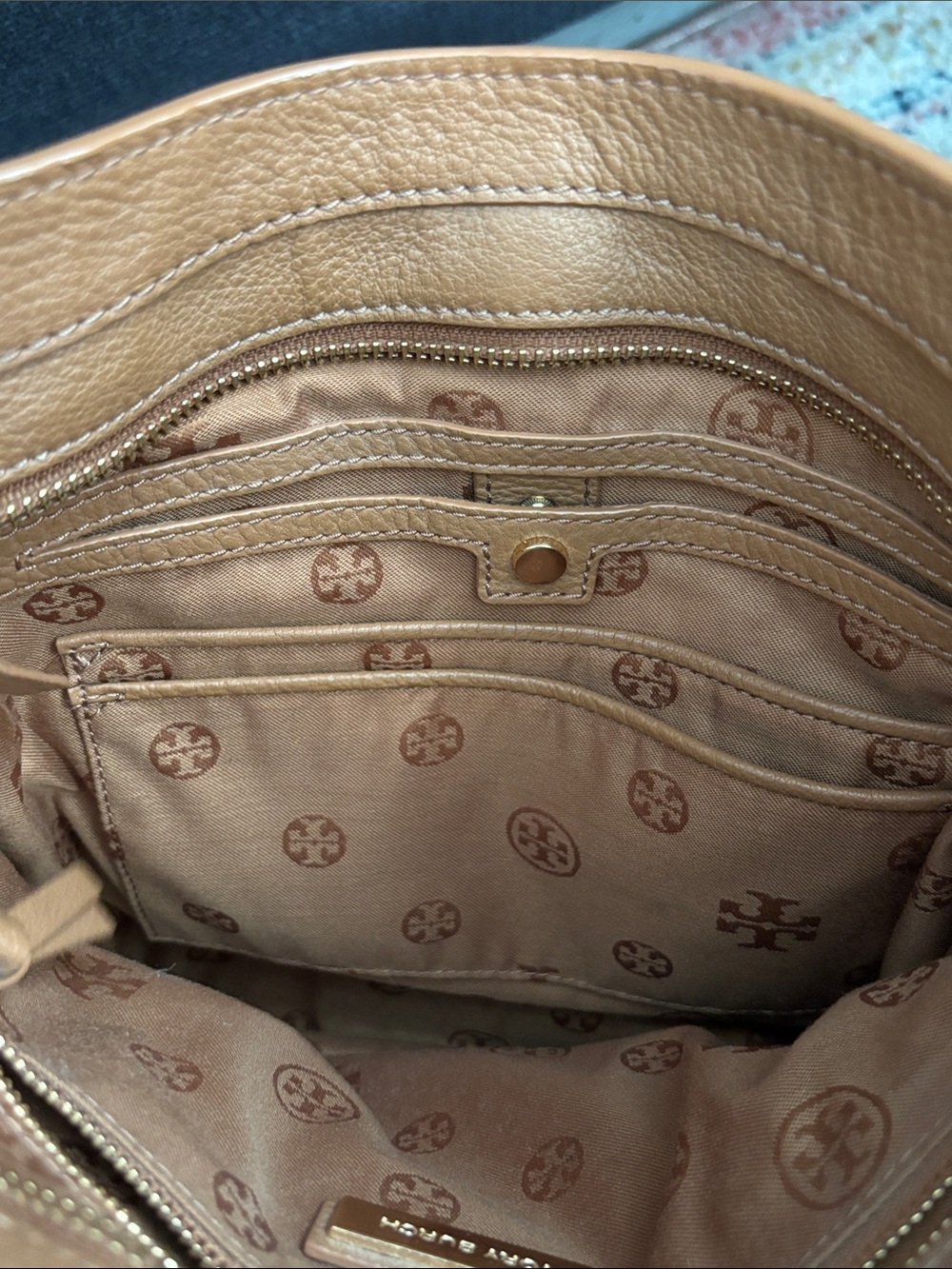 Tory Burch Pebbled Leather Shoulder Hobo in Cognac - Picture 7 of 7